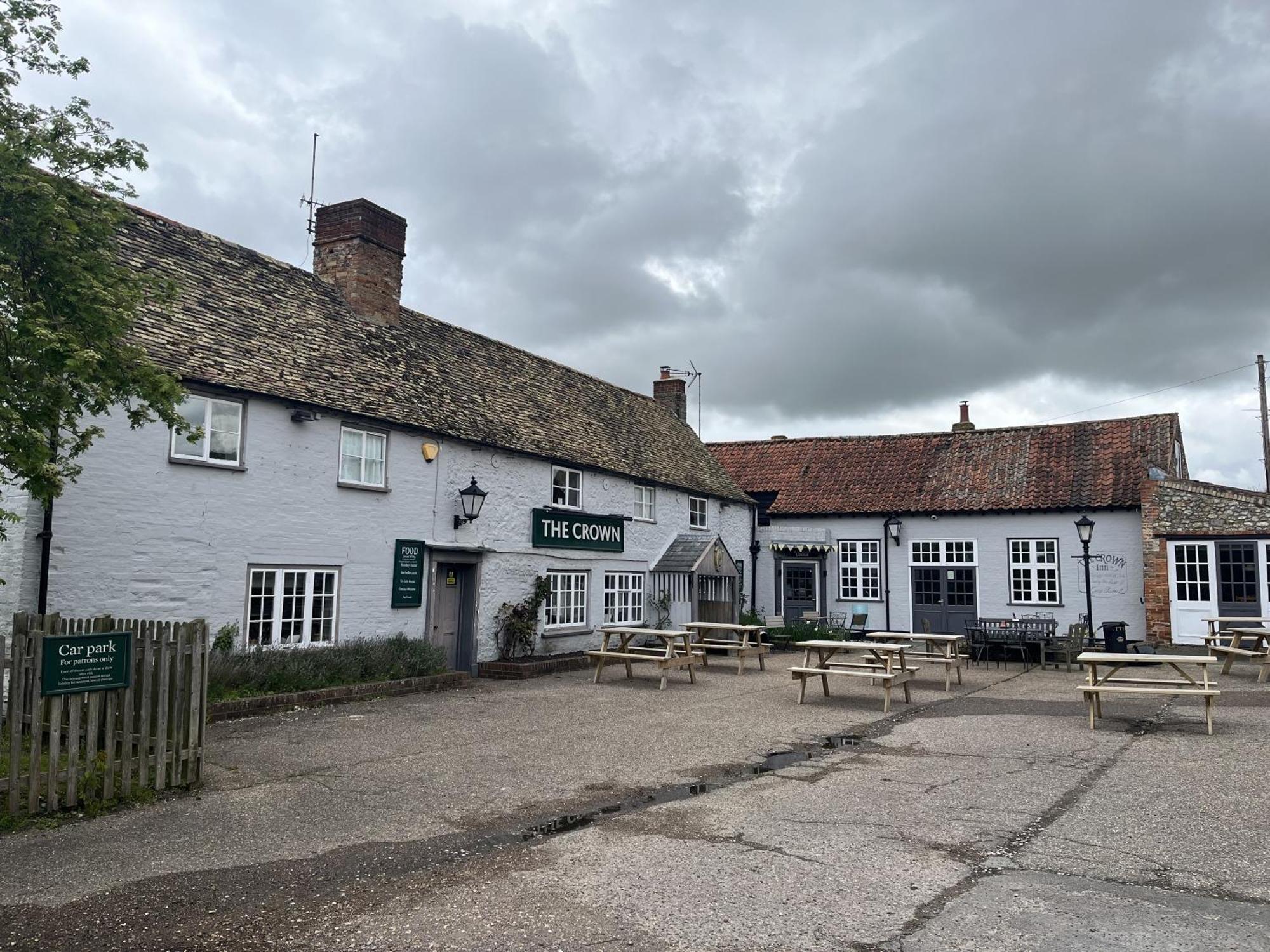 The Crown Inn Gayton  Экстерьер фото