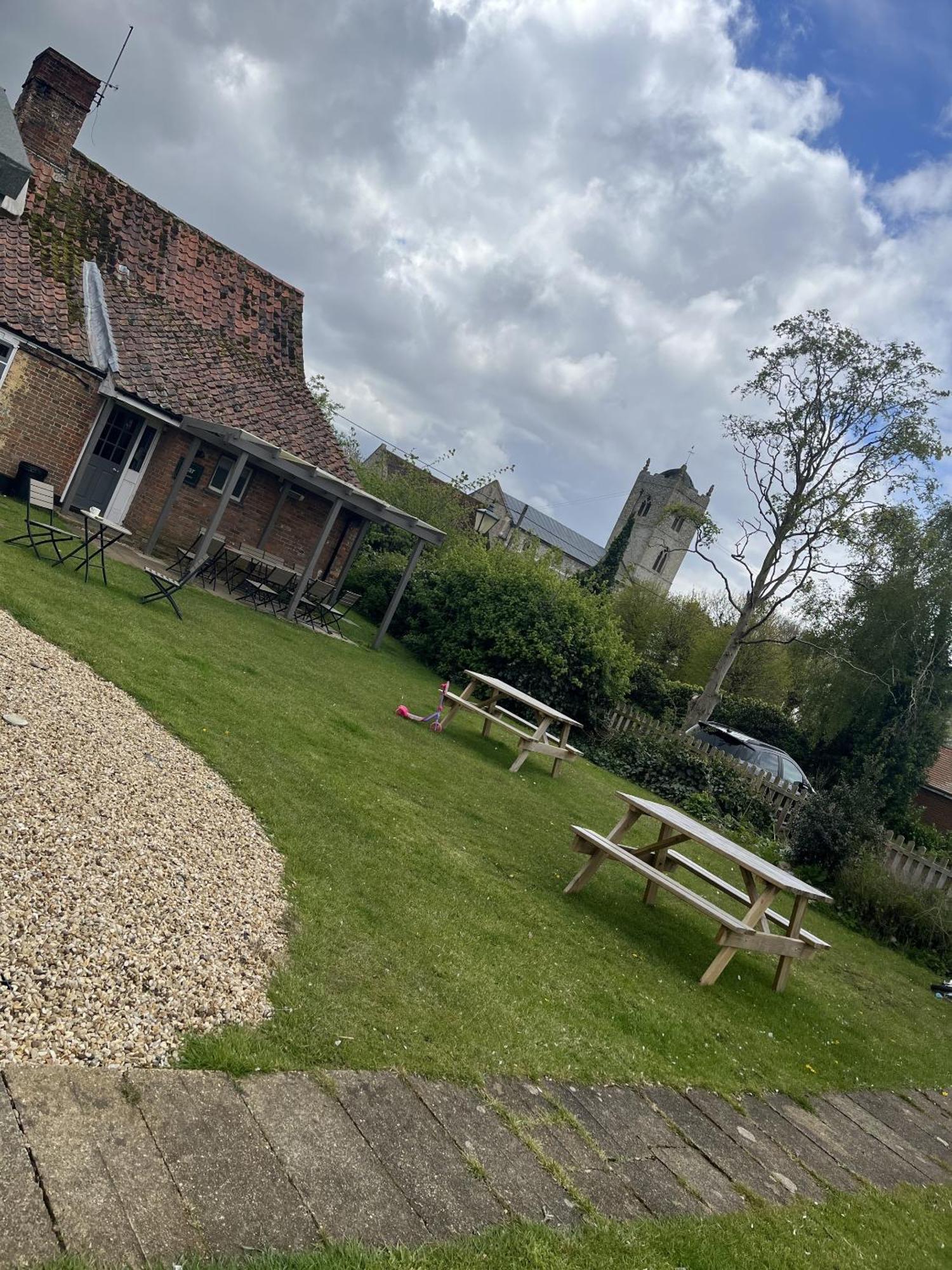 The Crown Inn Gayton  Экстерьер фото