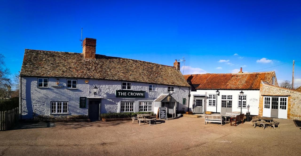 The Crown Inn Gayton  Экстерьер фото